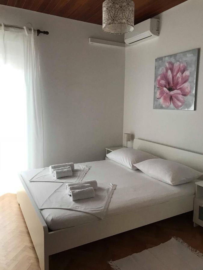 Apartment Ribicic โอมิช ภายนอก รูปภาพ