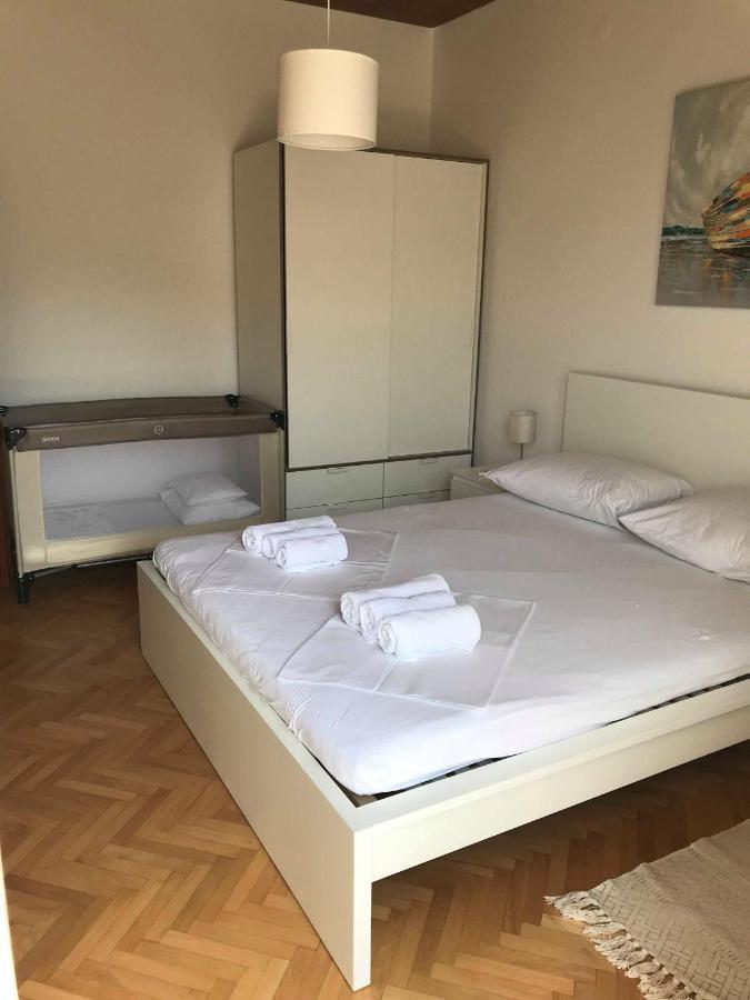 Apartment Ribicic โอมิช ภายนอก รูปภาพ